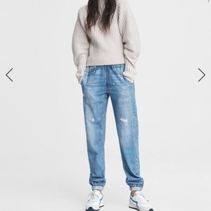 Rag and Bone Miramar Jogger - Indigo Wash

Trompe L'oeil Cotton Jogger. Size M